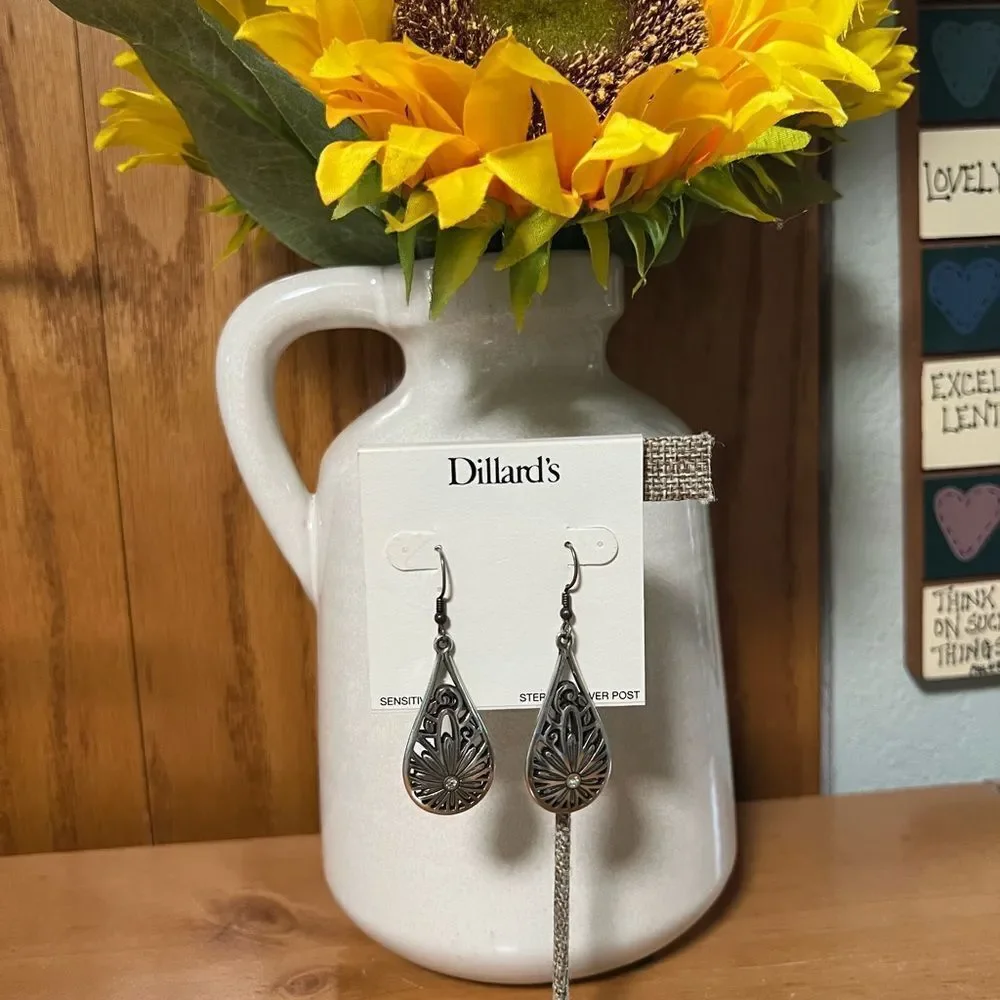 Dillard’s Silver Filigree Drop Earrings #DILL1